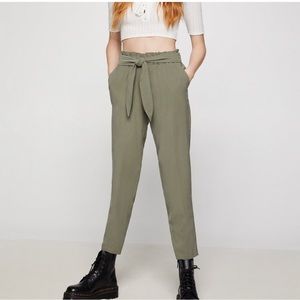 BCBGMaxazria (BLACK) Tie Front Pants